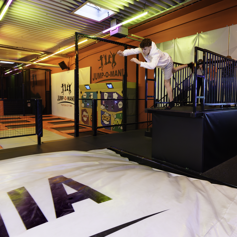 sprungturm jumpomania